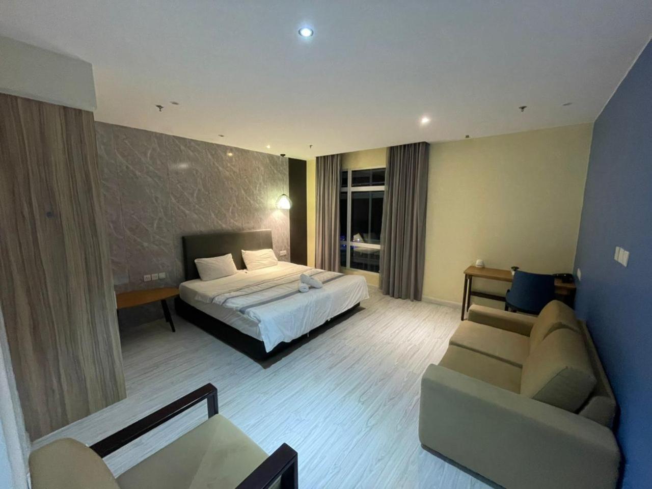 Mersuites City Center Kota Kinabalu By Trh Esterno foto